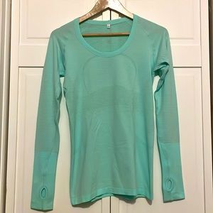 Lululemon, 6, Green